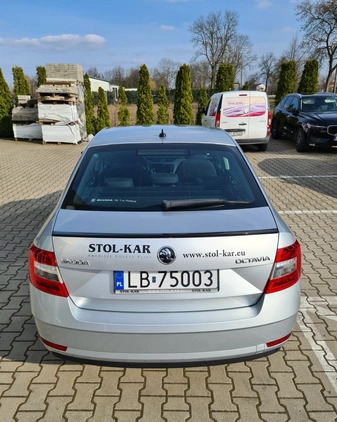 Skoda Octavia cena 43200 przebieg: 293000, rok produkcji 2019 z Gołdap małe 154